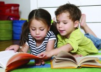 7 cách giúp trẻ yêu thích đọc sách